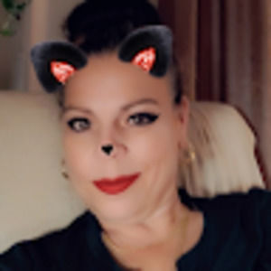 Meet your Posher, Connie